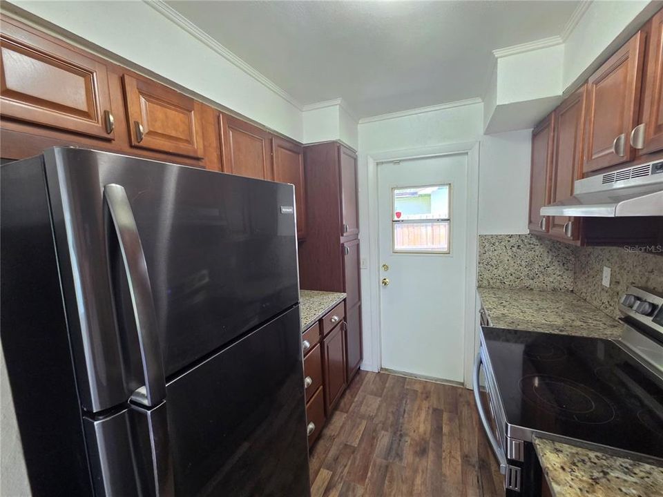 For Sale: $194,900 (4 beds, 1 baths, 1274 Square Feet)