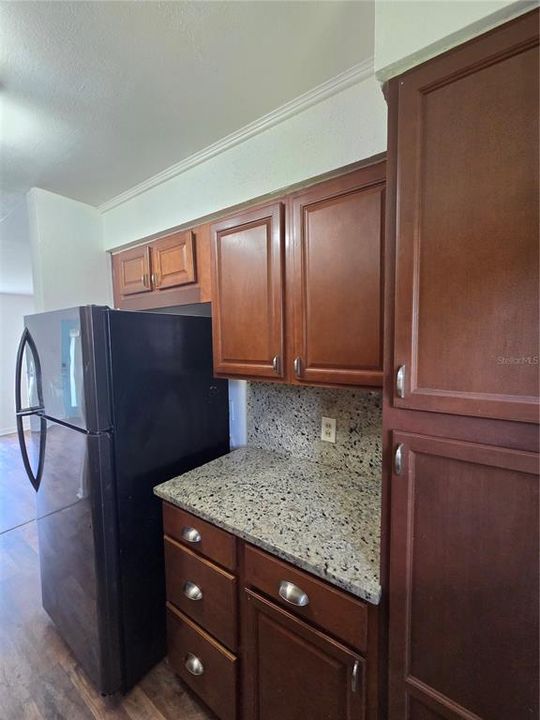 For Sale: $194,900 (4 beds, 1 baths, 1274 Square Feet)
