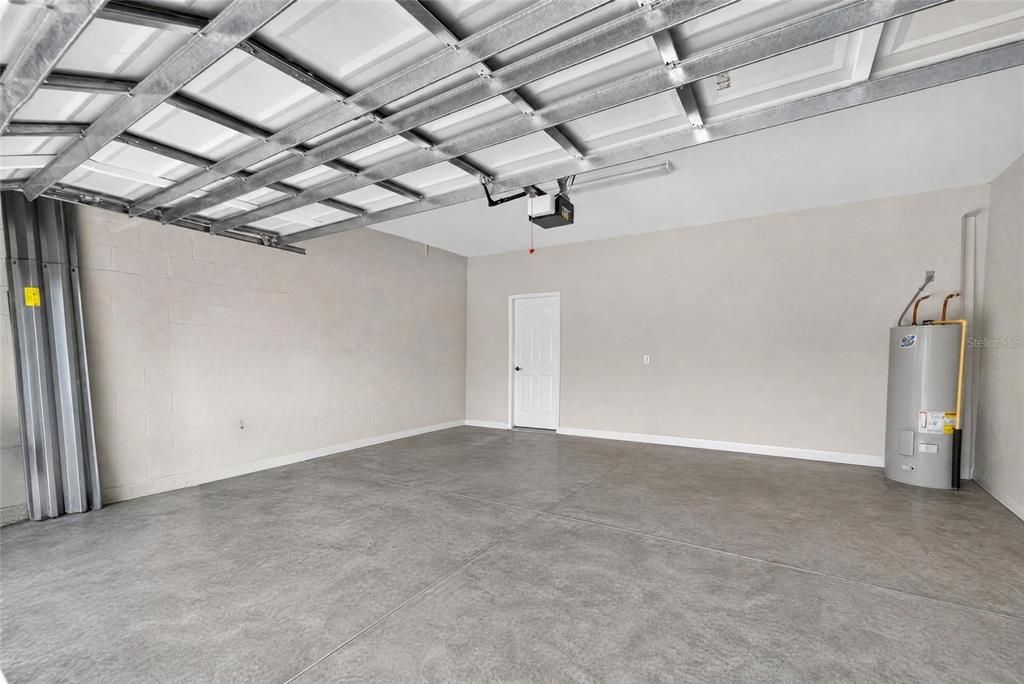 En Venta: $454,900 (4 camas, 2 baños, 2660 Pies cuadrados)