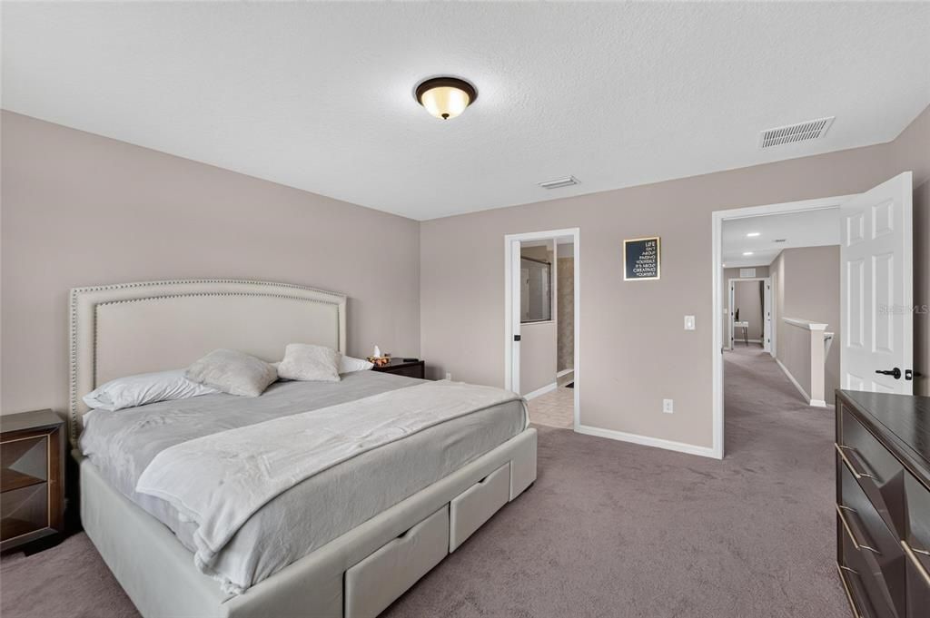 En Venta: $454,900 (4 camas, 2 baños, 2660 Pies cuadrados)