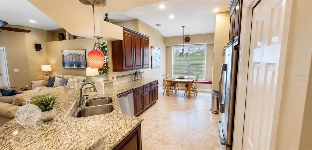 For Rent: $2,700 (4 beds, 2 baths, 2060 Square Feet)