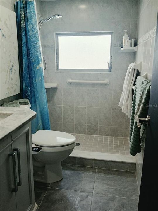 For Sale: $139,900 (2 beds, 2 baths, 910 Square Feet)