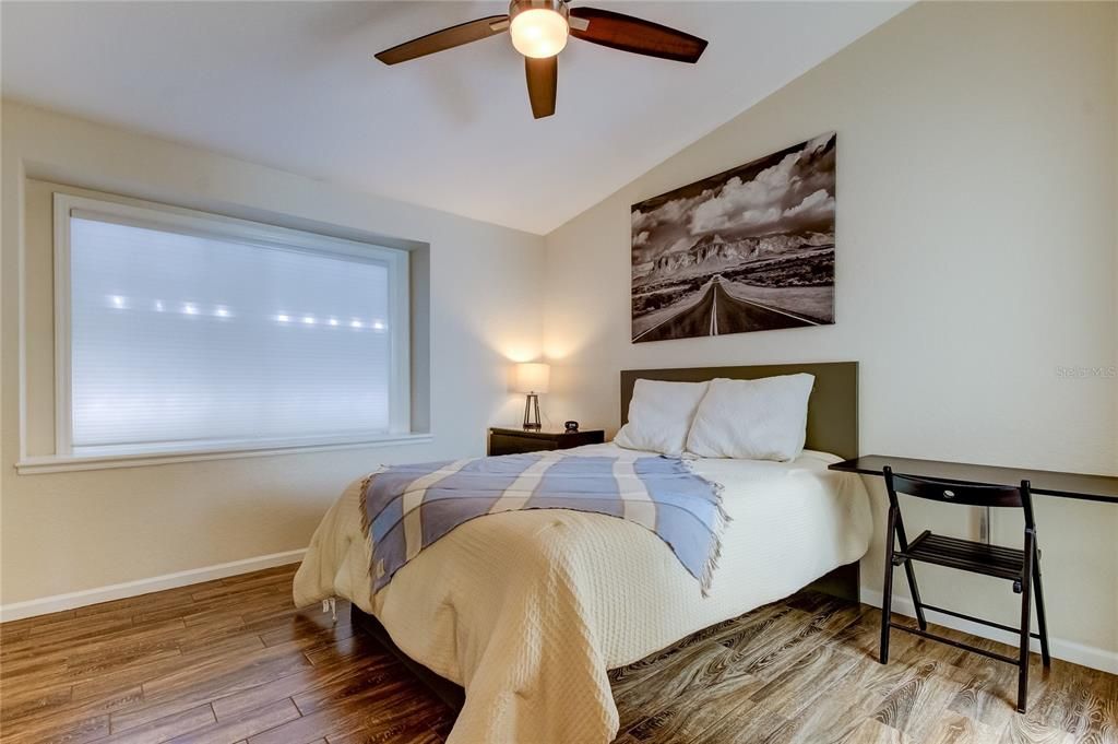 En Venta: $460,000 (3 camas, 3 baños, 1834 Pies cuadrados)