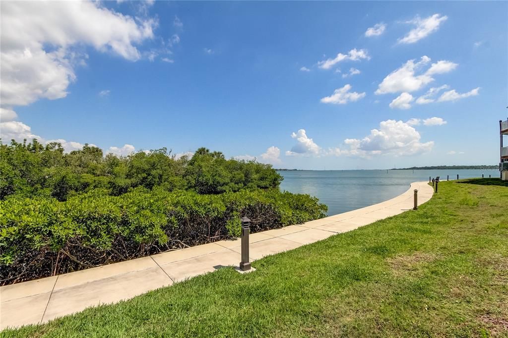 En Venta: $460,000 (3 camas, 3 baños, 1834 Pies cuadrados)