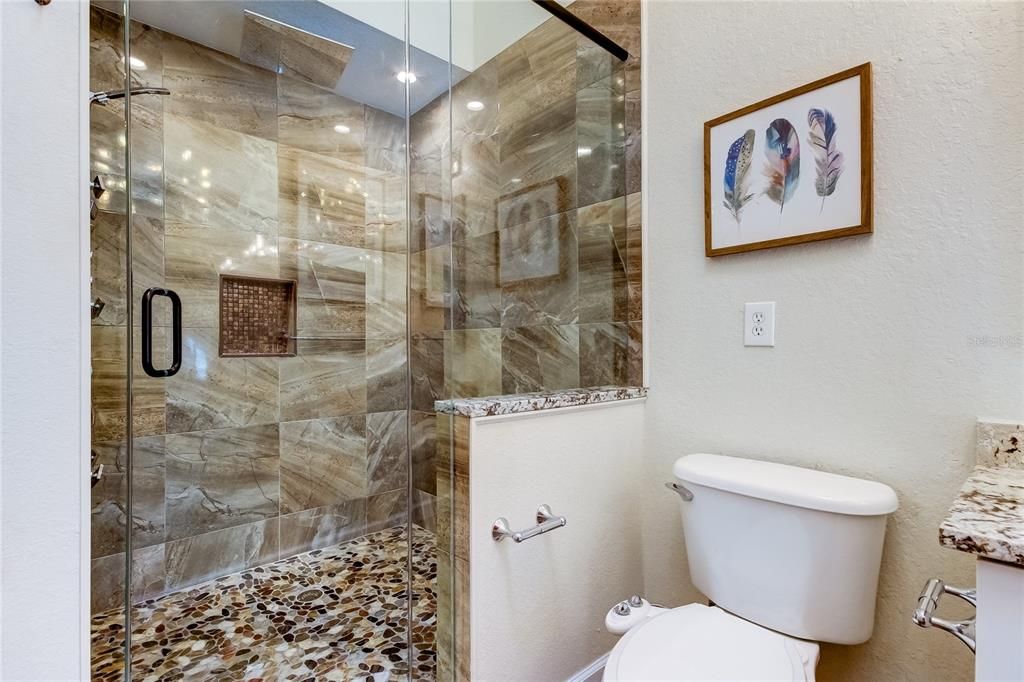 En Venta: $460,000 (3 camas, 3 baños, 1834 Pies cuadrados)