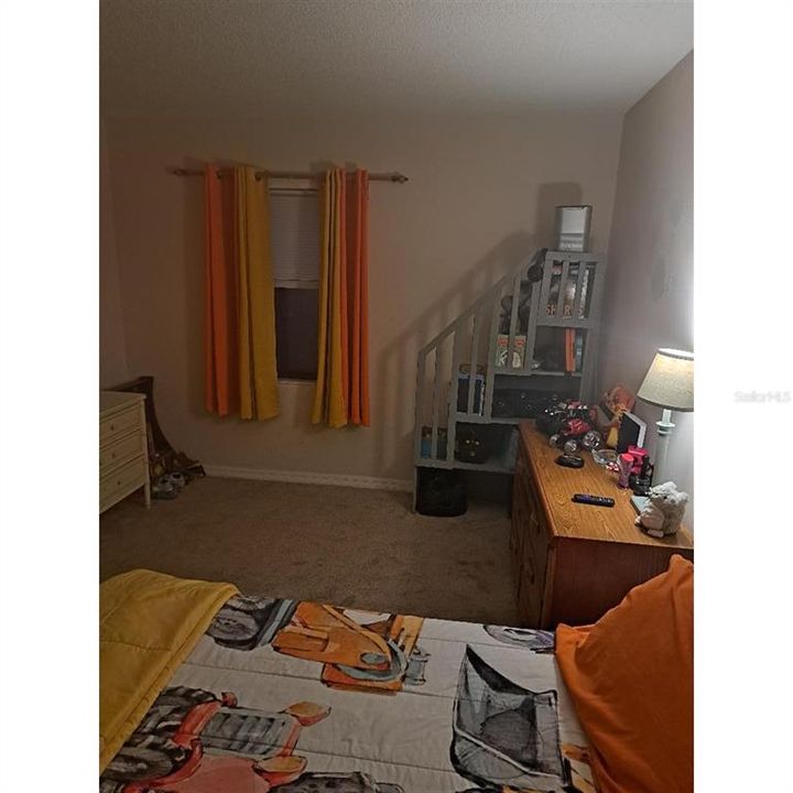 For Sale: $270,000 (3 beds, 2 baths, 1320 Square Feet)