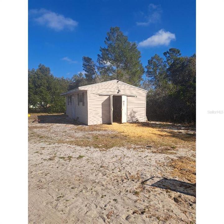 For Sale: $270,000 (3 beds, 2 baths, 1320 Square Feet)