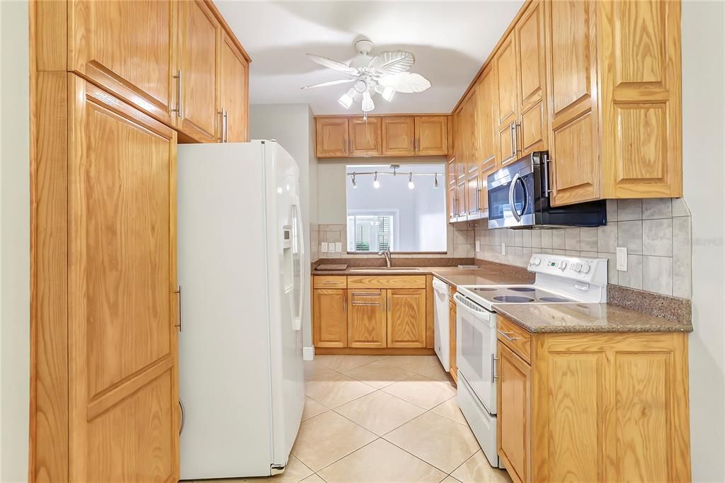 En Venta: $290,000 (3 camas, 2 baños, 1874 Pies cuadrados)
