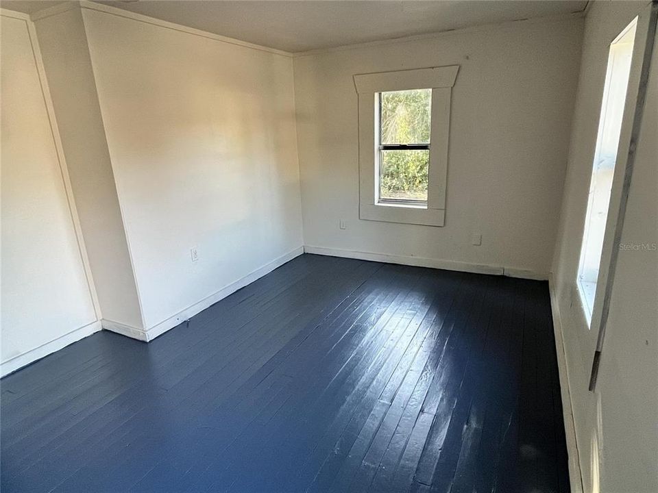 For Rent: $850 (2 beds, 1 baths, 743 Square Feet)