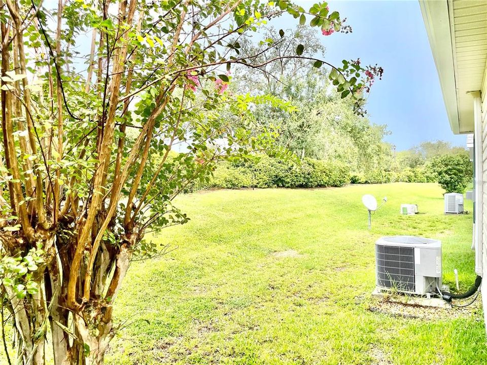 For Sale: $259,000 (2 beds, 2 baths, 1198 Square Feet)