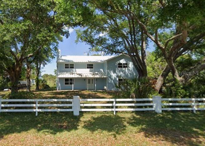 For Sale: $895,500 (4 beds, 2 baths, 2850 Square Feet)