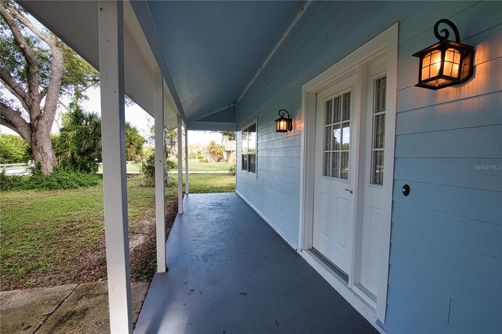 For Sale: $895,500 (4 beds, 2 baths, 2850 Square Feet)