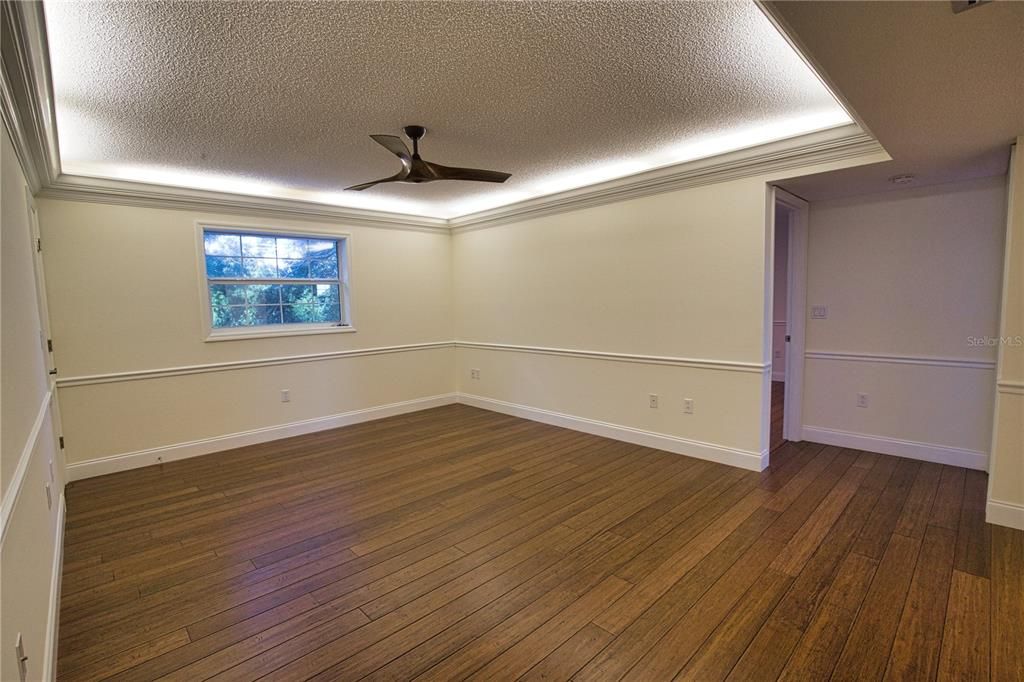 For Sale: $895,500 (4 beds, 2 baths, 2850 Square Feet)