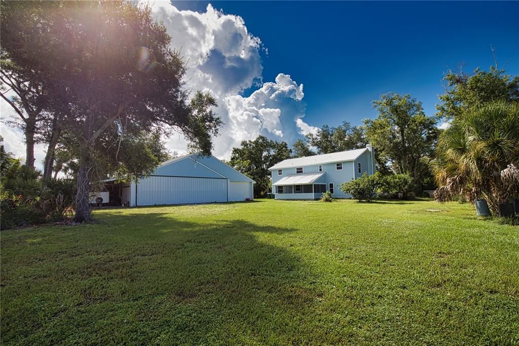 For Sale: $895,500 (4 beds, 2 baths, 2850 Square Feet)