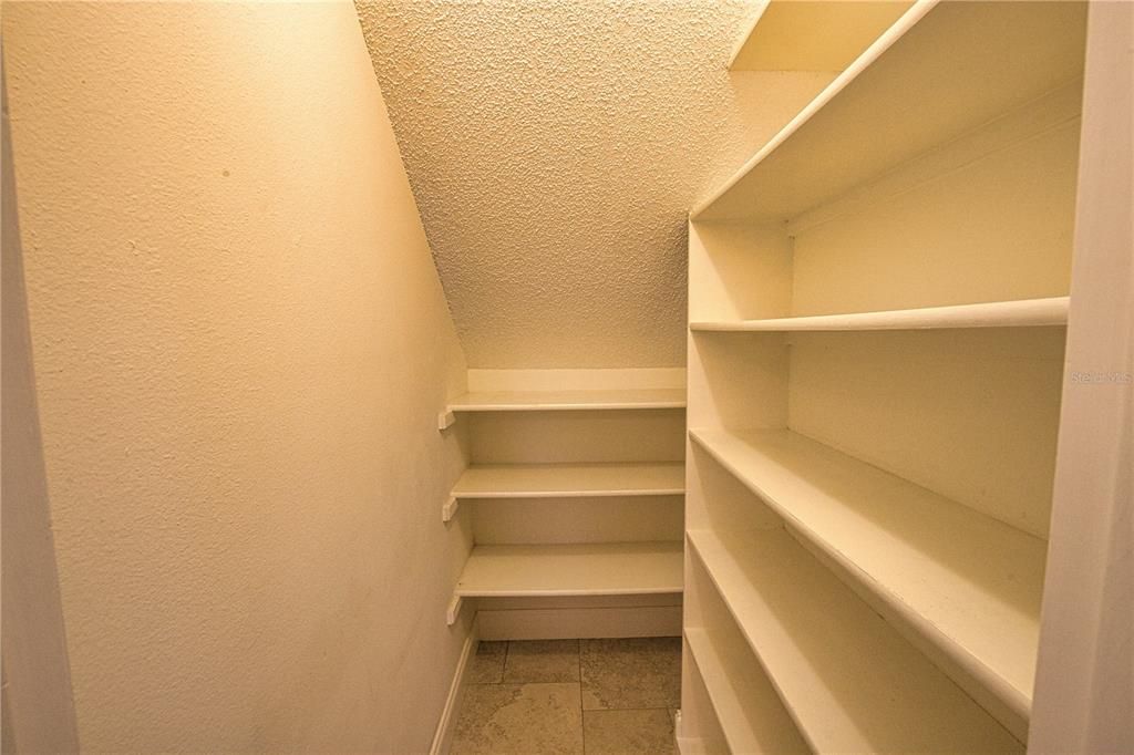 For Sale: $895,500 (4 beds, 2 baths, 2850 Square Feet)