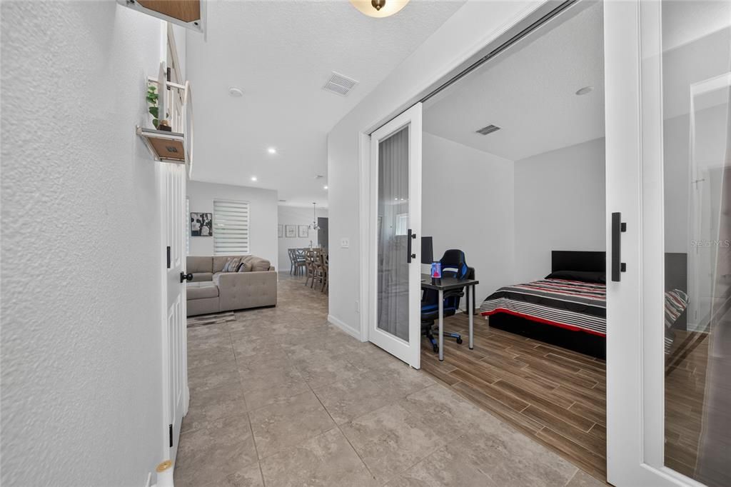 En Venta: $565,000 (3 camas, 2 baños, 1836 Pies cuadrados)
