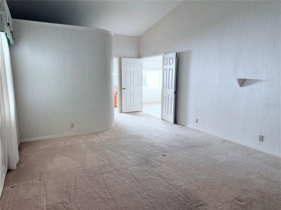 For Sale: $349,990 (3 beds, 2 baths, 1996 Square Feet)