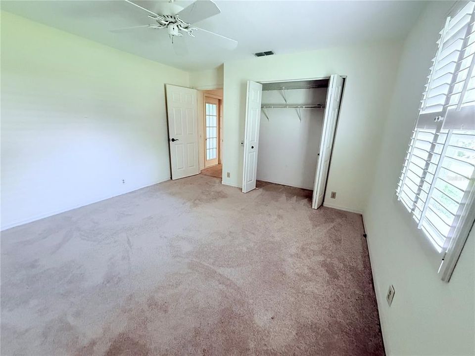 For Sale: $349,990 (3 beds, 2 baths, 1996 Square Feet)