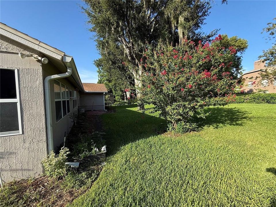 For Sale: $349,990 (3 beds, 2 baths, 1996 Square Feet)
