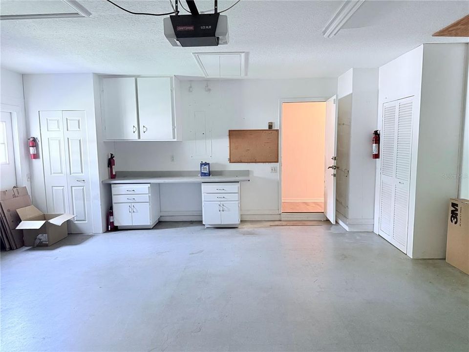 For Sale: $349,990 (3 beds, 2 baths, 1996 Square Feet)