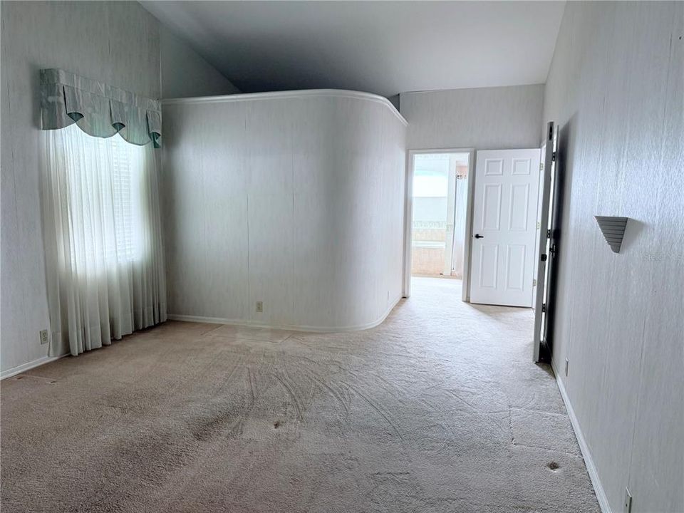 For Sale: $349,990 (3 beds, 2 baths, 1996 Square Feet)