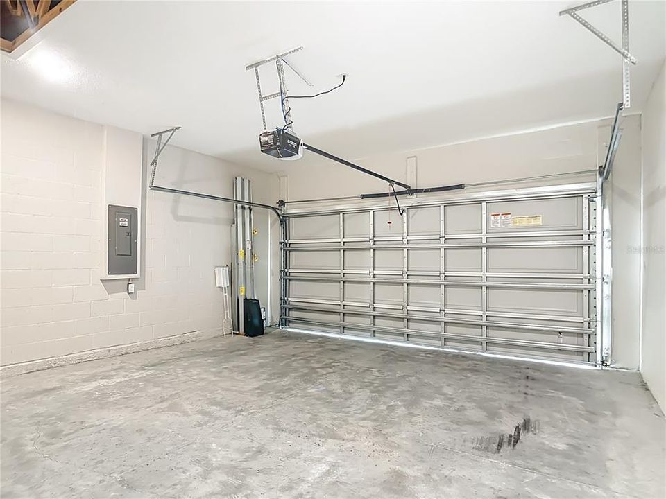 На продажу: $349,900 (4 спален, 2 ванн, 1810 Квадратных фут)
