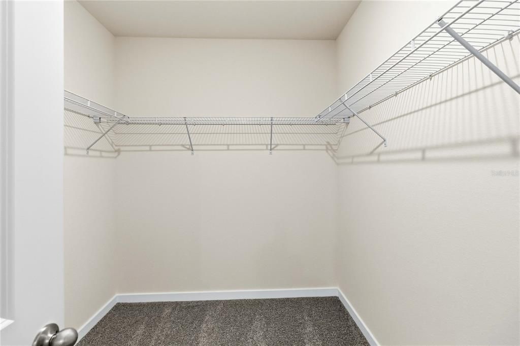 For Rent: $2,890 (4 beds, 2 baths, 1828 Square Feet)