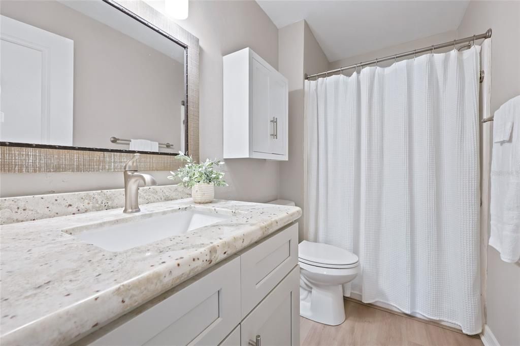 En Venta: $199,999 (3 camas, 2 baños, 2058 Pies cuadrados)