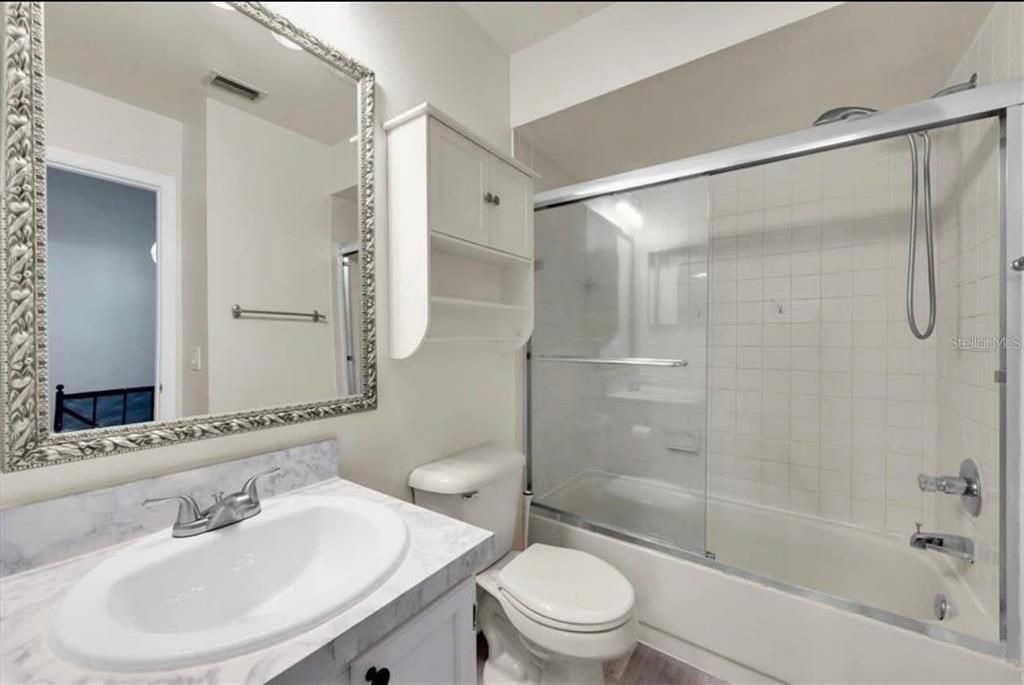 En Venta: $175,000 (2 camas, 1 baños, 900 Pies cuadrados)