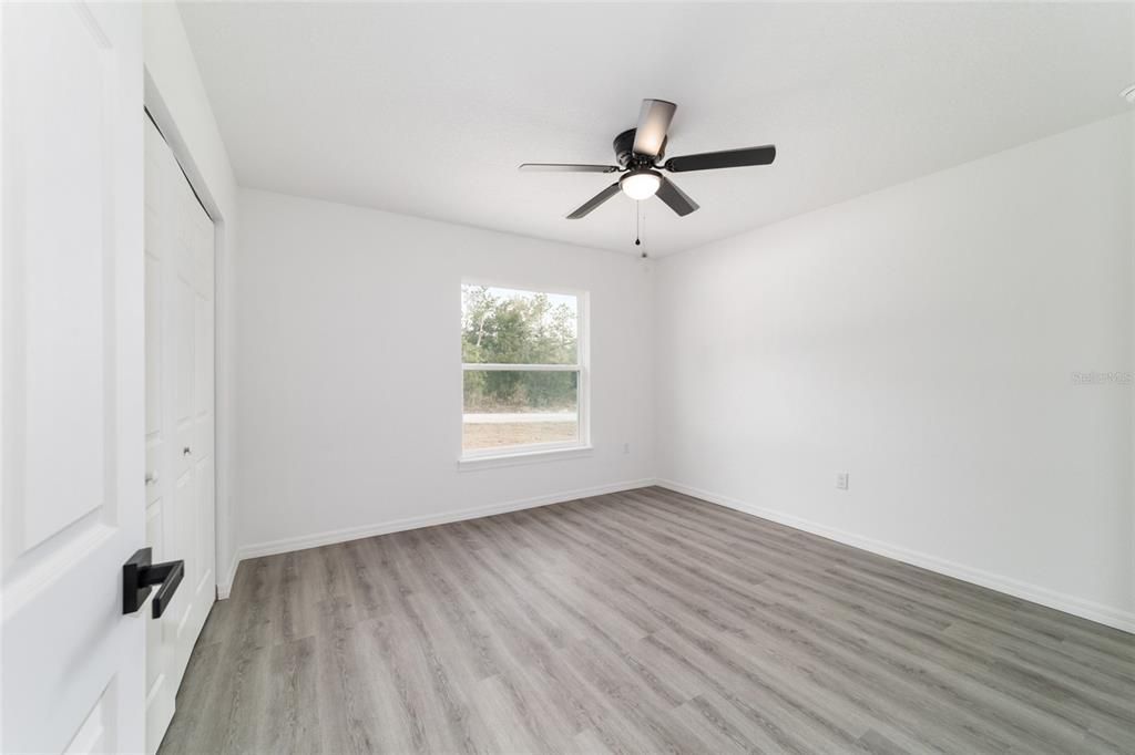 En Venta: $242,900 (3 camas, 2 baños, 1394 Pies cuadrados)