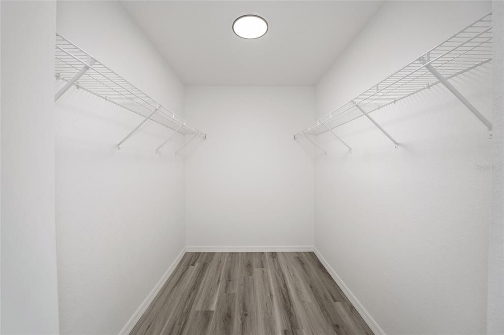 En Venta: $242,900 (3 camas, 2 baños, 1394 Pies cuadrados)