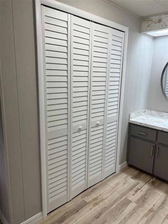 На продажу: $139,900 (2 спален, 2 ванн, 1008 Квадратных фут)