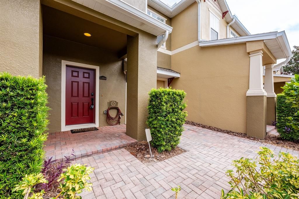 For Rent: $2,099 (3 beds, 2 baths, 1470 Square Feet)