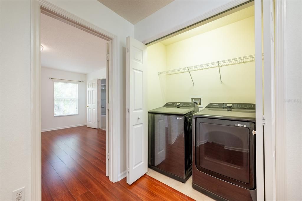 For Rent: $2,099 (3 beds, 2 baths, 1470 Square Feet)