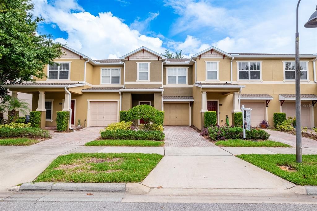 For Rent: $2,099 (3 beds, 2 baths, 1470 Square Feet)