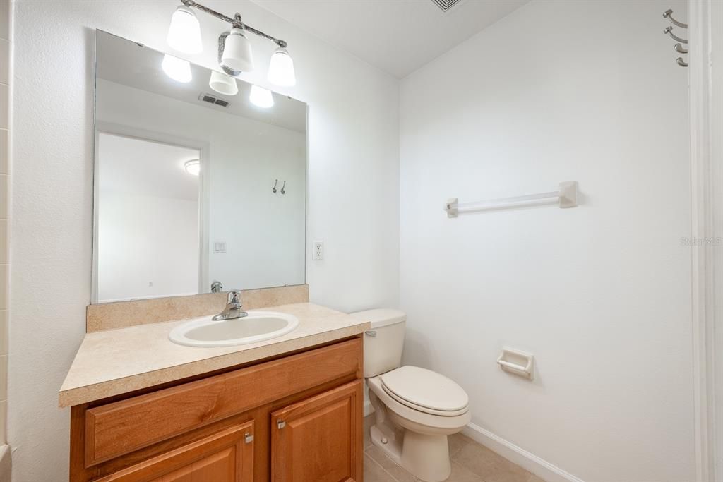 For Rent: $2,099 (3 beds, 2 baths, 1470 Square Feet)