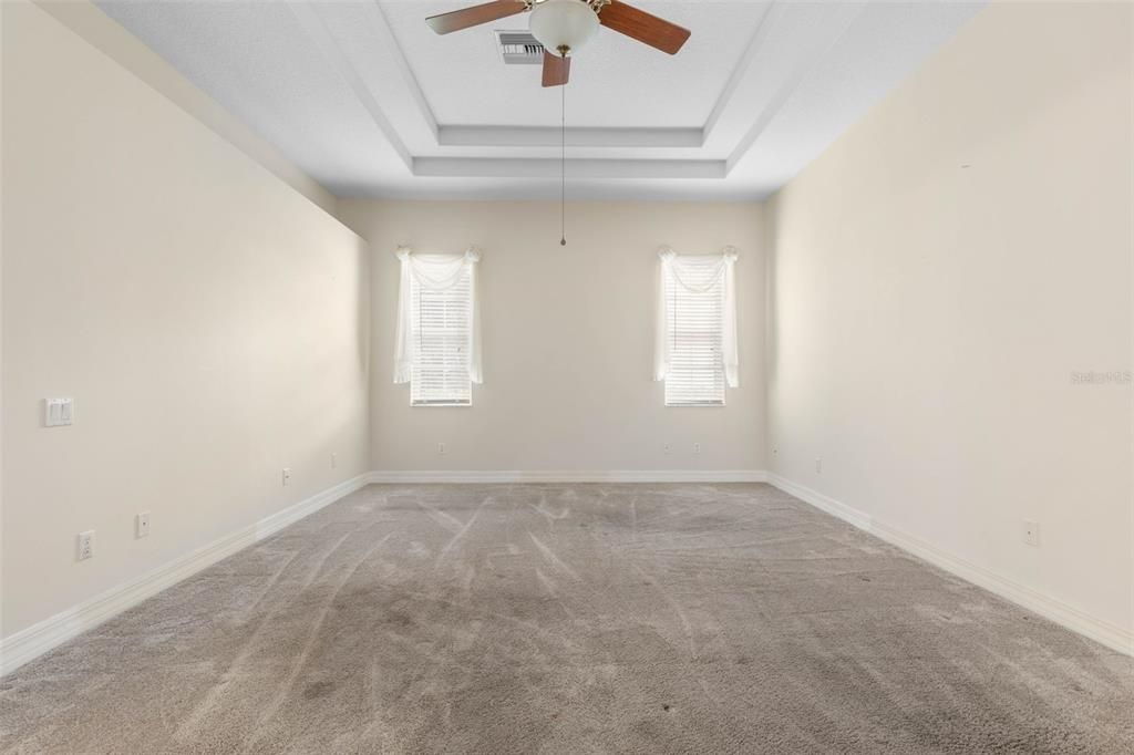 En Venta: $697,000 (4 camas, 3 baños, 3048 Pies cuadrados)
