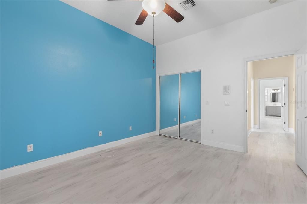En Venta: $697,000 (4 camas, 3 baños, 3048 Pies cuadrados)