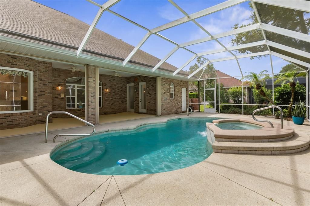 En Venta: $697,000 (4 camas, 3 baños, 3048 Pies cuadrados)