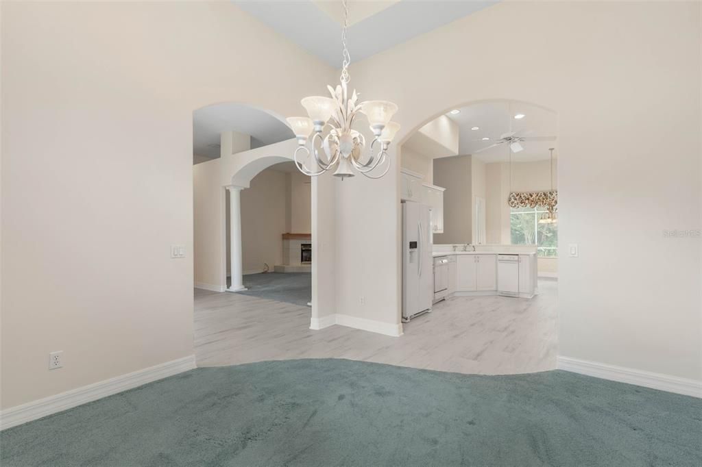 En Venta: $697,000 (4 camas, 3 baños, 3048 Pies cuadrados)