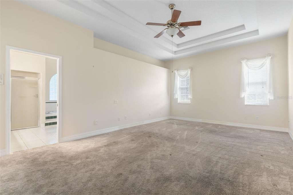 En Venta: $697,000 (4 camas, 3 baños, 3048 Pies cuadrados)