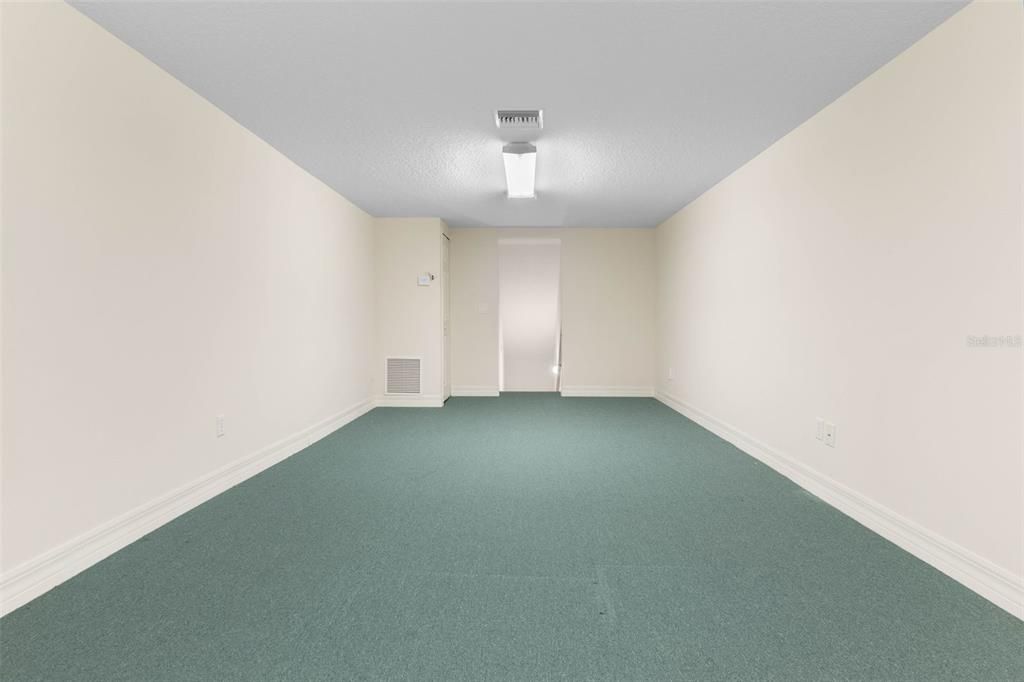 En Venta: $697,000 (4 camas, 3 baños, 3048 Pies cuadrados)
