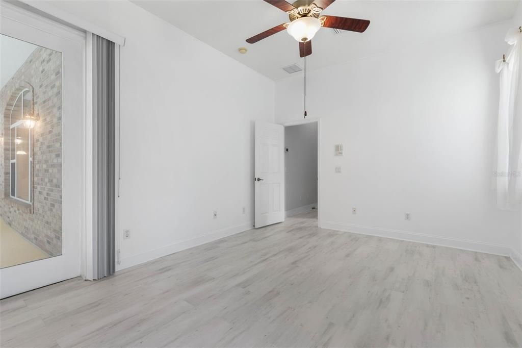 En Venta: $697,000 (4 camas, 3 baños, 3048 Pies cuadrados)