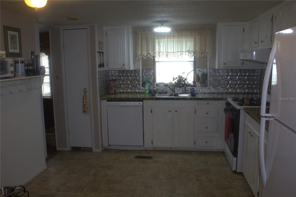 En Venta: $190,000 (3 camas, 2 baños, 1626 Pies cuadrados)