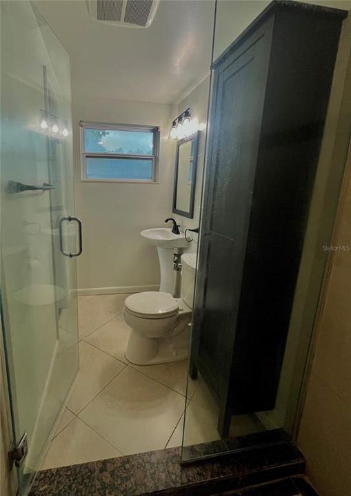 В аренду: $2,700 (4 спален, 2 ванн, 1438 Квадратных фут)
