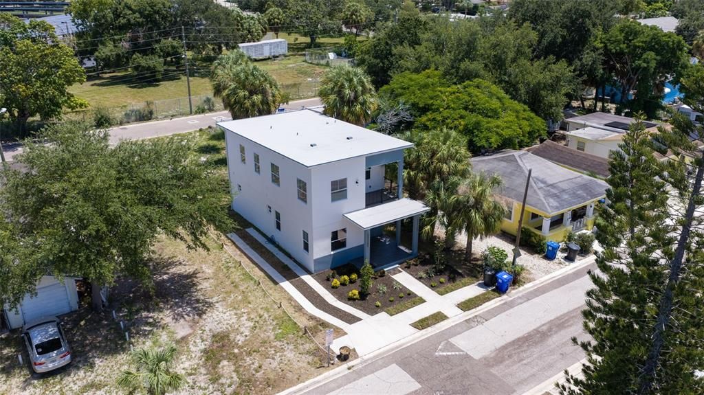 En Venta: $479,000 (4 camas, 2 baños, 1913 Pies cuadrados)