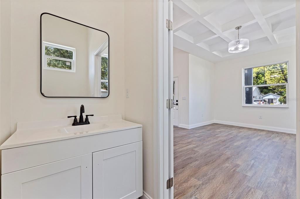 En Venta: $479,000 (4 camas, 2 baños, 1913 Pies cuadrados)