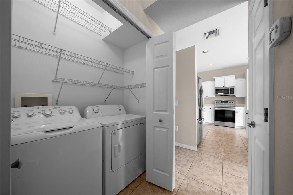 For Sale: $275,000 (3 beds, 2 baths, 1483 Square Feet)