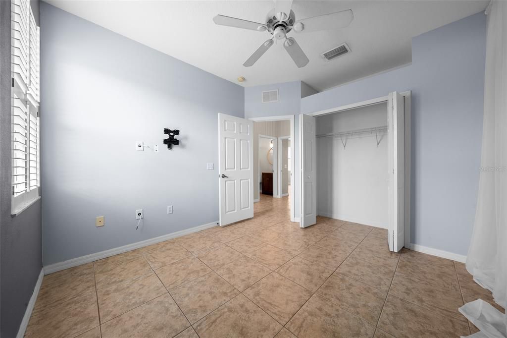 For Sale: $275,000 (3 beds, 2 baths, 1483 Square Feet)