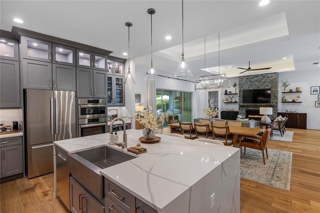 Activo con contrato: $1,395,000 (4 camas, 3 baños, 3177 Pies cuadrados)